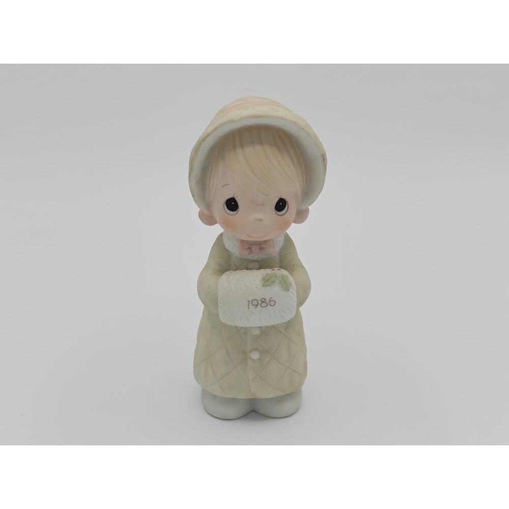 Precious Moments Wishing You A Cozy Christmas 102342 1986 Figurine Enesco No Box